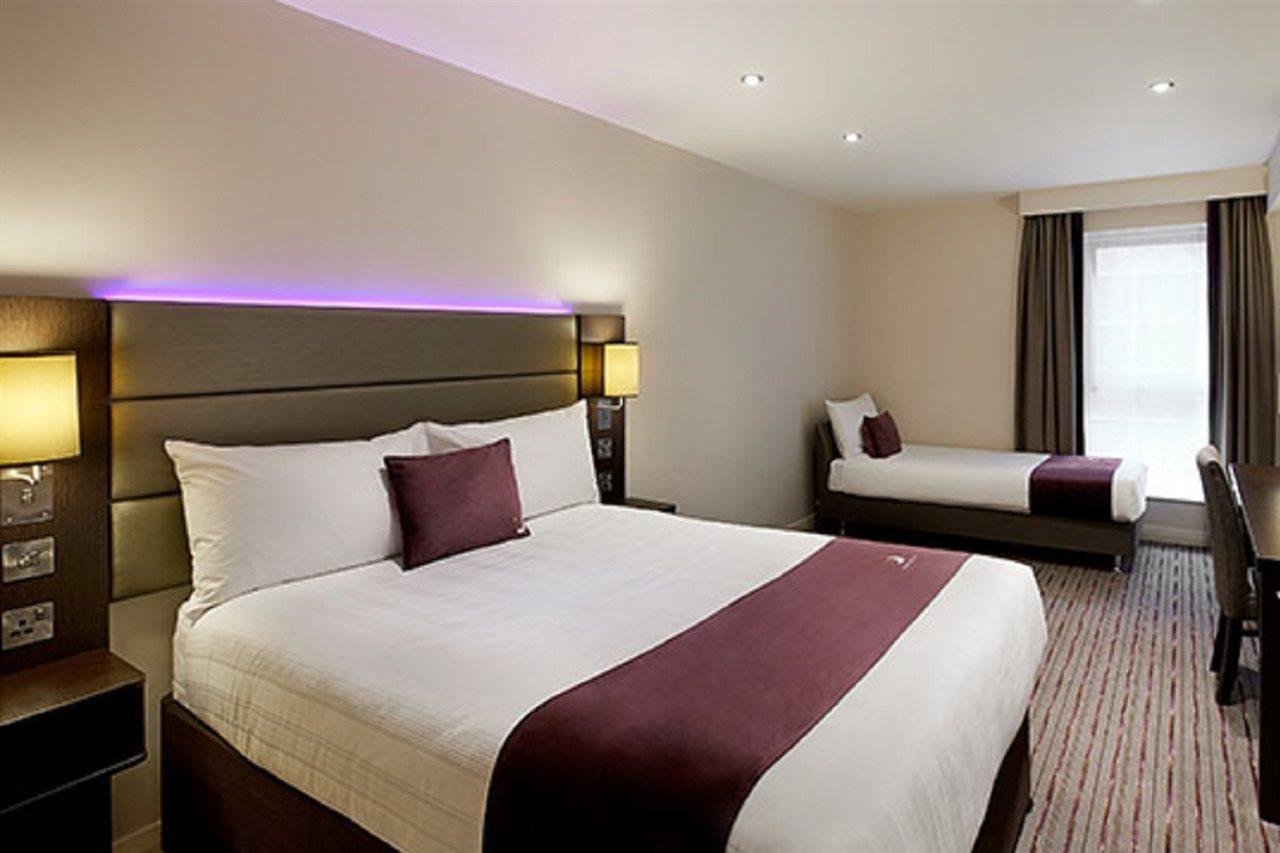 Premier Inn Premier Inn Уэймут Экстерьер фото