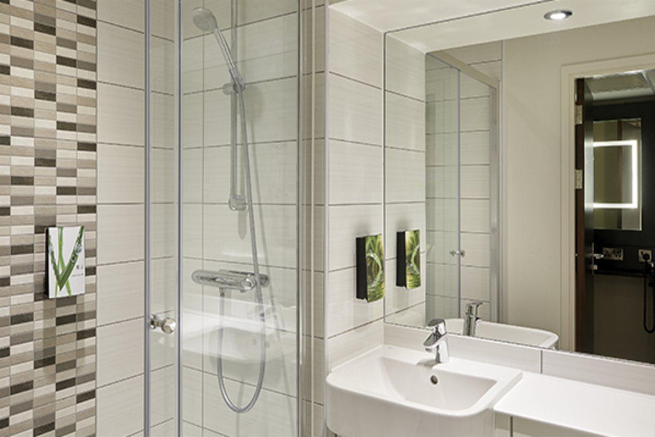 Premier Inn Premier Inn Уэймут Экстерьер фото