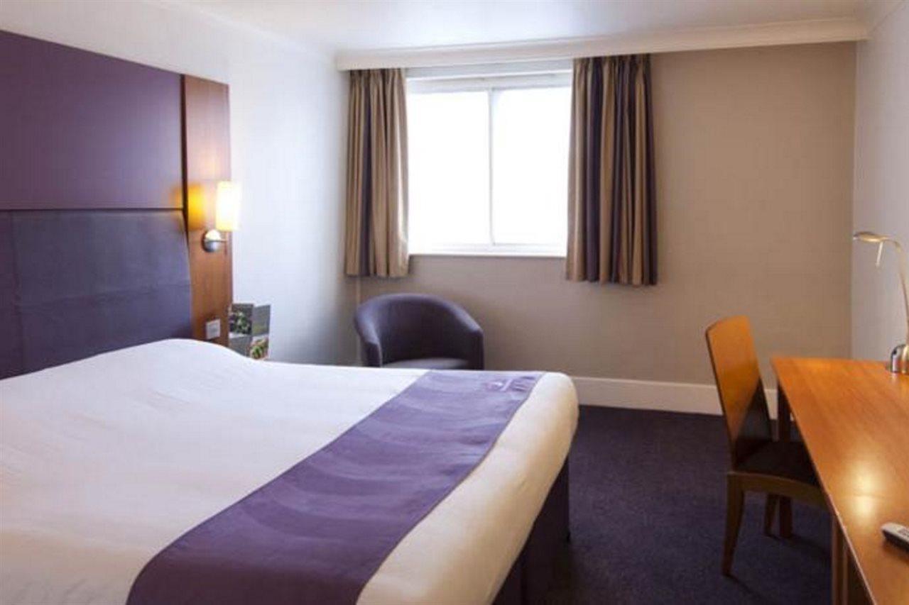 Premier Inn Premier Inn Уэймут Экстерьер фото